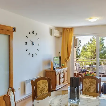 Mikulic 公寓 马卡尔斯卡